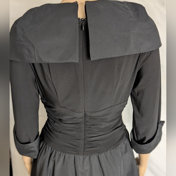 Eliza J Fit And Flare Black Dress Portrait Collar V Neck Sz 8 Cuffed 3/4 Sleeves - Picture 5 of 8